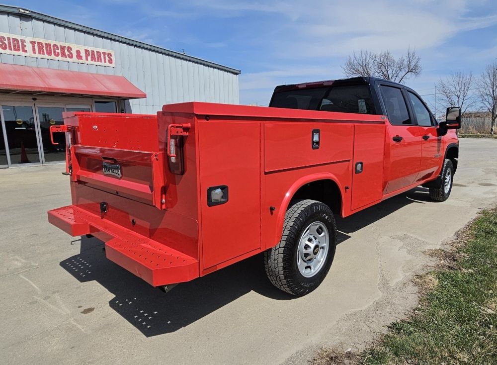 Sam's Riverside Inc. | 186997 | 2024 Chevrolet SILVERADO 2500 CREW CAB ...